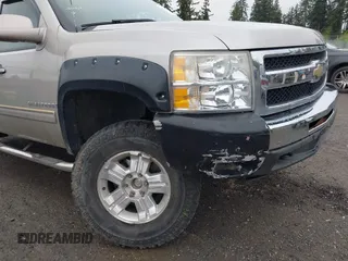 2009 Chevrolet Silverado 1500 LT with VIN 3GCEK23329G261849, listed as a IAAI auction lot 42149453 with 146,253 mi miles and . Bid and sale history available at DreamBid. Image 6.