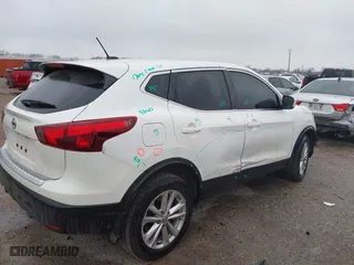 2018 Nissan Rogue Sport S with VIN JN1BJ1CP3JW189846, listed as a IAAI auction lot 41535377 with 69,683 mi miles. Bid and sale history available at carsss.com. Image 4.