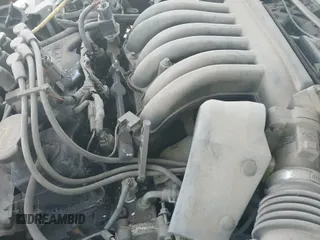 2003 Ford Taurus z VIN 1FAHP55U53G240184, wystawiony jako IAAI lot #41969440 z przebiegiem 273 260 mil mil oraz . Historia ofert i sprzedaży dostępna na DreamBid. Obrazek 12.