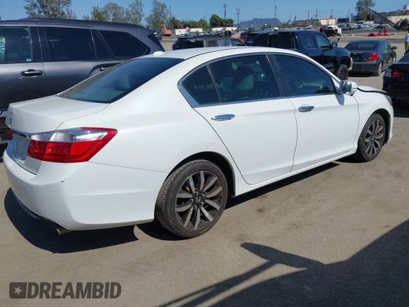 2015 Honda Accord EX-L with VIN 1HGCR2F84FA025113, listed as a IAAI auction lot 42304609 with 94,766 mi miles and . Bid and sale history available at DreamBid. Image 4.