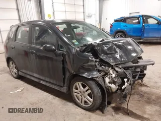 2007 Honda Fit Sport with VIN JHMGD38607S054277, listed as a IAAI auction lot 41602296 with 272,787 mi miles. Bid and sale history available at carsss.com. Image 1.