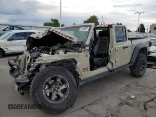 2020 Jeep Gladiator Mojave z VIN 1C6JJTEG8LL205827, wystawiony jako Copart lot #68440964 z przebiegiem Nie podano mil oraz Nie do naprawy • Non repairable. Historia ofert i sprzedaży dostępna na DreamBid. Obrazek 1.