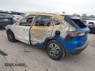 2021 Ford Escape SEL with VIN 1FMCU0H65MUA57895, listed as a IAAI auction lot 41870270 with Not provided miles and . Bid and sale history available at DreamBid. Image 3.