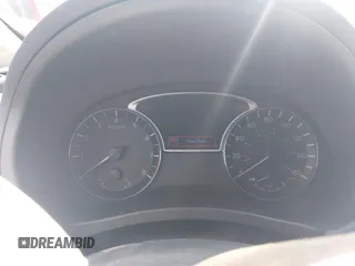 2017 Nissan Altima SR z VIN 1N4AL3AP3HC237252, wystawiony jako IAAI lot #42158198 z przebiegiem 138 672 mil mil oraz . Historia ofert i sprzedaży dostępna na DreamBid. Obrazek 7.