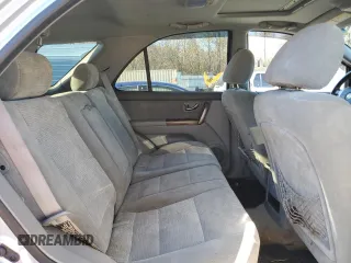 2005 Kia Sorento LX with VIN KNDJD733355371302, listed as a Copart auction lot 86979004 with 140,905 mi miles and Salvage Title. Bid and sale history available at carsss.com. Image 11.