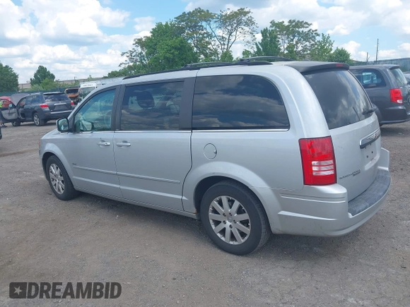 2008 Chrysler Town & Country Touring with VIN 2A8HR54P78R838906, listed as a IAAI auction lot 42203581 with 150,000 mi miles and . Bid and sale history available at DreamBid. Image 3.