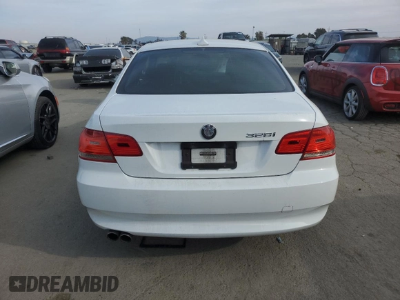 2008 BMW 3 Series 328i with VIN WBAWB33578P131780, listed as a Copart auction lot 41917645 with 215,158 mi miles and Clean Title. Bid and sale history available at carsss.com. Image 6.