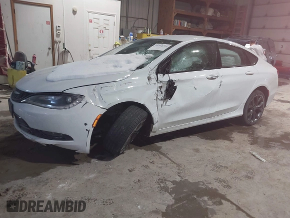 2015 Chrysler 200 S with VIN 1C3CCCBG1FN572789, listed as a IAAI auction lot 41542280 with 101,693 mi miles. Bid and sale history available at carsss.com. Image 17.