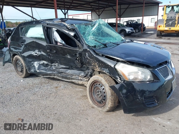 2010 Pontiac Vibe 1SA z VIN 5Y2SP6E80AZ417279, wystawiony jako IAAI lot #41029040 z przebiegiem 150 087 mil mil oraz . Historia ofert i sprzedaży dostępna na DreamBid. Obrazek 1.