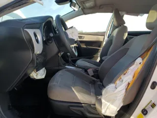 2019 Toyota Corolla L z VIN 5YFBURHE5KP881093, wystawiony jako Copart lot #47292305 z przebiegiem Nie podano mil oraz Nie do naprawy • Non repairable. Historia ofert i sprzedaży dostępna na DreamBid. Obrazek 7.