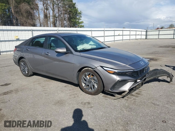 2024 Hyundai Elantra SEL with VIN KMHLM4DG5RU648015, listed as a Copart auction lot 48675095 with 31,098 mi miles and Salvage Title. Bid and sale history available at carsss.com. Image 4.