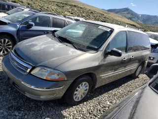 2000 Ford Windstar SE with VIN 2FMZA5249YBC34841, listed as a Copart auction lot 72383304 with Not Provided miles and Salvage Title. Bid and sale history available at carsss.com. Image 1.