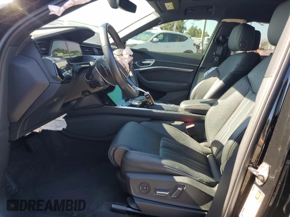 2022 Audi e-tron Chronos with VIN WA1VABGEXNB012047, listed as a Copart auction lot 73431754 with 13,902 mi miles and Salvage Title. Bid and sale history available at DreamBid. Image 7.