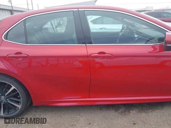 2019 Toyota Camry XSE with VIN 4T1B61HK7KU259014, listed as a IAAI auction lot 41771388 with 76,589 mi miles. Bid and sale history available at carsss.com. Image 14.