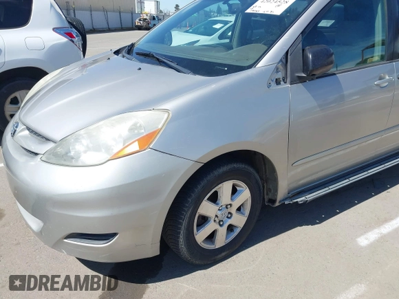 2006 Toyota Sienna CE with VIN 5TDZA23CX6S585116, listed as a IAAI auction lot 42024528 with 244,067 mi miles. Bid and sale history available at carsss.com. Image 14.