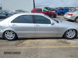 2003 Mercedes-Benz S-Class 4.3L with VIN WDBNG70J23A317424, listed as a IAAI auction lot 41716056 with 175,616 mi miles. Bid and sale history available at carsss.com. Image 13.