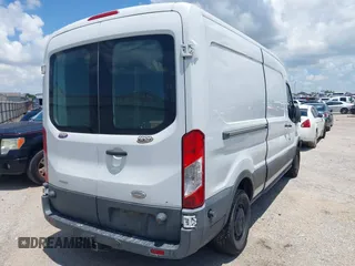 2015 Ford Transit Cargo с VIN 1FTYR2CG0FKA15544, выставлен на аукционе IAAI как лот 42522021 с пробегом 310 509 миль миль и . История ставок и продаж доступна на DreamBid. Изображение 4.