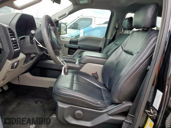 2017 Ford F-150 XL z VIN 1FTEW1CP1HKE12835, wystawiony jako Copart lot #55514815 z przebiegiem 121 601 mil mil oraz Czysty tytuł • Clean title. Historia ofert i sprzedaży dostępna na DreamBid. Obrazek 7.