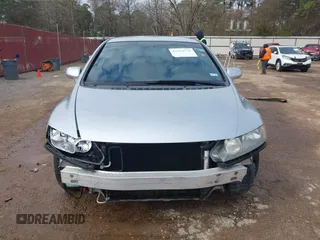 2006 Honda Civic LX z VIN 1HGFA16546L005713, wystawiony jako IAAI lot #41554770 z przebiegiem 110 545 mil mil oraz . Historia ofert i sprzedaży dostępna na DreamBid. Obrazek 13.