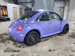 2005 Volkswagen New Beetle Coupe GL with VIN 3VWBK31C05M408271, listed as a Copart auction lot 42717765 with 192,082 mi miles and Salvage Title. Bid and sale history available at carsss.com. Image 3.