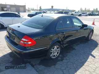 2006 Mercedes-Benz E 350 z VIN WDBUF56JX6A804739, wystawiony jako IAAI lot #42334250 z przebiegiem 145 310 mil mil oraz . Historia ofert i sprzedaży dostępna na DreamBid. Obrazek 4.