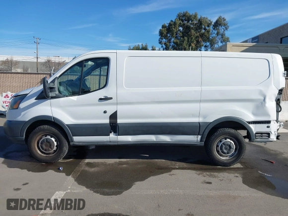 2016 Ford Transit Cargo z VIN 1FTYR1YM3GKA01650, wystawiony jako IAAI lot #41242238 z przebiegiem 145 073 mil mil oraz . Historia ofert i sprzedaży dostępna na DreamBid. Obrazek 15.
