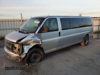 2001 Chevrolet Express with VIN 1GAHG39RX11106199, listed as a Copart auction lot 81802994 with 171,548 mi miles and Salvage Title. Bid and sale history available at carsss.com. Image 1.