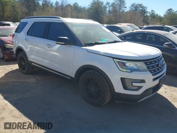 2016 Ford Explorer XLT with VIN 1FM5K7D82GGB70270, listed as a IAAI auction lot 41646611 with 143,967 mi miles. Bid and sale history available at carsss.com. Image 1.