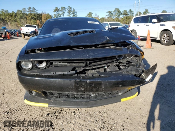 2023 Dodge Challenger R/T Scat Pack Widebody z VIN 2C3CDZFJ2PH694397, wystawiony jako Copart lot #85464614 z przebiegiem 15 843 mil mil oraz Szkoda całkowita • Salvage title. Historia ofert i sprzedaży dostępna na DreamBid. Obrazek 5.