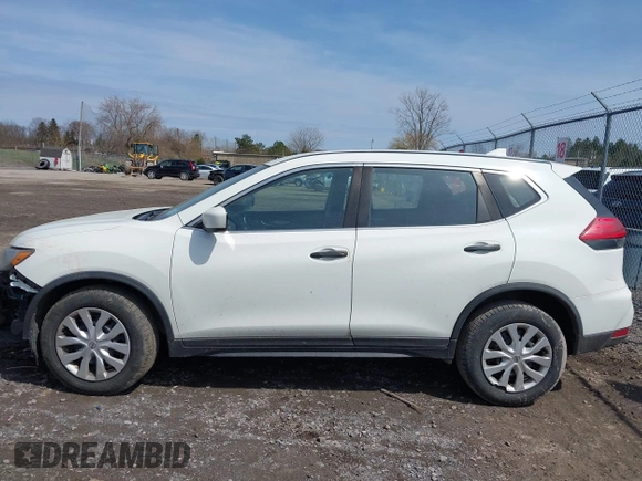 2017 Nissan Rogue SV with VIN KNMAT2MV1HP533572, listed as a IAAI auction lot 41999948 with 190,216 mi miles. Bid and sale history available at carsss.com. Image 15.