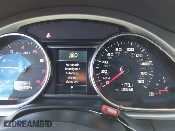 2013 Audi Q7 3.0T Premium Plus with VIN WA1LGAFE1DD008439, listed as a IAAI auction lot 41045973 with 100,868 mi miles. Bid and sale history available at carsss.com. Image 7.