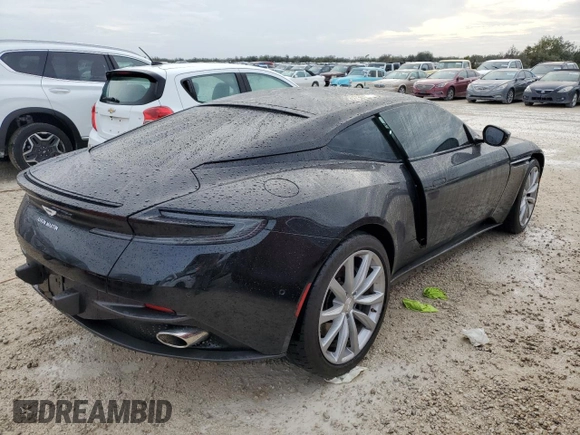 2021 Aston Martin DB11 V8 z VIN SCFRMFAW6MGL10668, wystawiony jako Copart lot #79014154 z przebiegiem Nie podano mil oraz Szkody całkowita. Historia ofert i sprzedaży dostępna na DreamBid. Obrazek 3.
