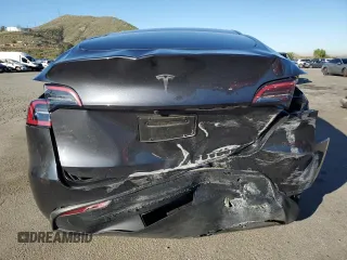 2024 Tesla Model Y with VIN 7SAYGDED7RF108604, listed as a Copart auction lot 48384825 with 24,603 mi miles and Salvage Title. Bid and sale history available at DreamBid. Image 6.