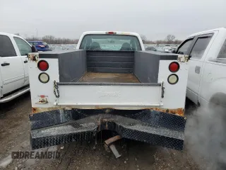 2004 Ford F-250 with VIN 1FDNX21L44ED76226, listed as a Copart auction lot 42002655 with 145,201 mi miles and Salvage title. Bid and sale history available at DreamBid. Image 6.