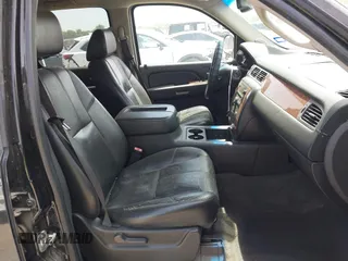 2007 Chevrolet Avalanche 3LT z VIN 3GNEC12017G152396, wystawiony jako IAAI lot #42261163 z przebiegiem Nie podano mil oraz . Historia ofert i sprzedaży dostępna na DreamBid. Obrazek 5.