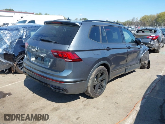 2024 Volkswagen Tiguan SE R-Line Black с VIN 3VVCB7AX2RM010794, выставлен на аукционе IAAI как лот 41894596 с пробегом 25 136 миль миль и . История ставок и продаж доступна на DreamBid. Изображение 4.