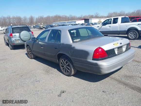2011 Ford Police Interceptor with VIN 2FABP7BV1BX155964, listed as a IAAI auction lot 41777353 with 110,000 mi miles. Bid and sale history available at carsss.com. Image 3.