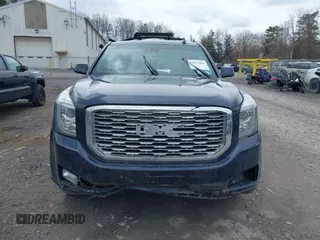 2020 GMC Yukon XL Denali with VIN 1GKS2HKJ3LR177072, listed as a IAAI auction lot 41879461 with 102,971 mi miles. Bid and sale history available at carsss.com. Image 11.