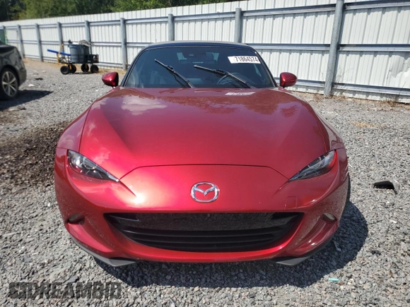 2020 Mazda MX-5 Miata Grand Touring z VIN JM1NDAD79L0415751, wystawiony jako Copart lot #71864574 z przebiegiem Nie podano mil oraz Szkoda całkowita • Salvage title. Historia ofert i sprzedaży dostępna na DreamBid. Obrazek 5.