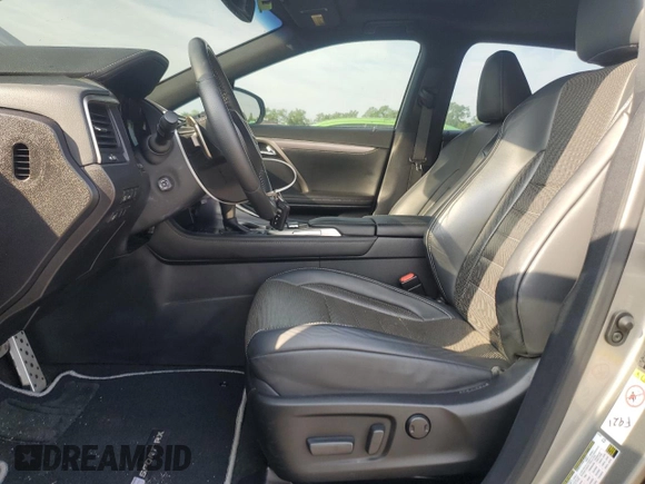 2019 Lexus RX 350 with VIN 2T2BZMCA0KC172091, listed as a Copart auction lot 61464075 with 62,683 mi miles and Salvage title. Bid and sale history available at DreamBid. Image 7.