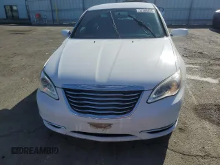 2013 Chrysler 200 LX with VIN 1C3CCBAB8DN686494, listed as a Copart auction lot 52388855 with 69,082 mi miles and Salvage Title. Bid and sale history available at carsss.com. Image 5.