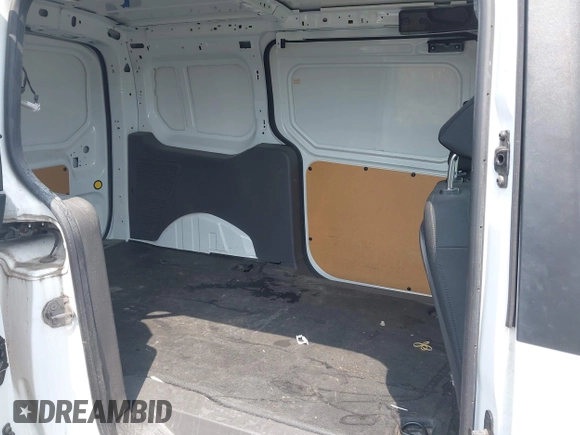 2019 Ford Transit Connect XL z VIN NM0LS7E24K1395580, wystawiony jako IAAI lot #42426540 z przebiegiem 187 824 mil mil oraz . Historia ofert i sprzedaży dostępna na DreamBid. Obrazek 8.