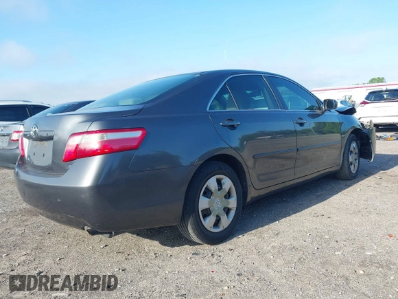 2007 Toyota Camry CE with VIN 4T1BE46K77U147361, listed as a IAAI auction lot 41918501 with 267,924 mi miles. Bid and sale history available at carsss.com. Image 4.