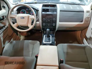 2011 Ford Escape XLS z VIN 1FMCU9C77BKC43662, wystawiony jako Copart lot #51779335 z przebiegiem 104 548 mil mil oraz Szkoda całkowita • Salvage title. Historia ofert i sprzedaży dostępna na DreamBid. Obrazek 8.