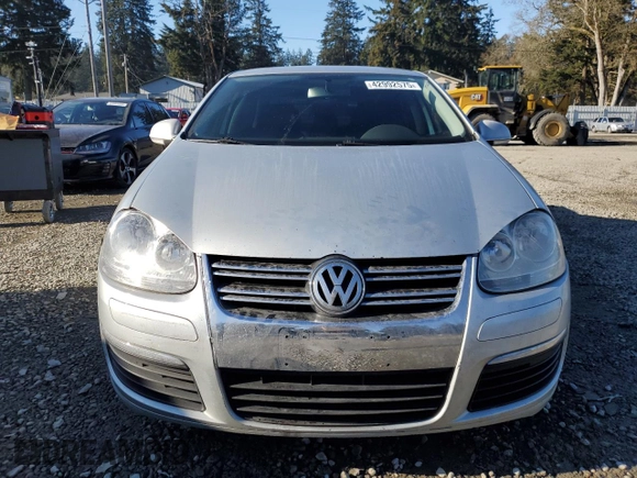 2006 Volkswagen Jetta Sedan 2.5L with VIN 3VWSG71K56M740742, listed as a Copart auction lot 42992575 with 180,726 mi miles and Salvage Title. Bid and sale history available at carsss.com. Image 5.
