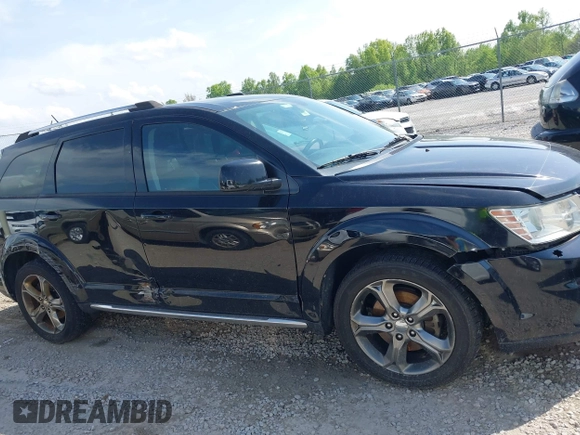 2015 Dodge Journey Crossroad with VIN 3C4PDDGG8FT633483, listed as a IAAI auction lot 42132925 with 138,235 mi miles and . Bid and sale history available at DreamBid. Image 13.
