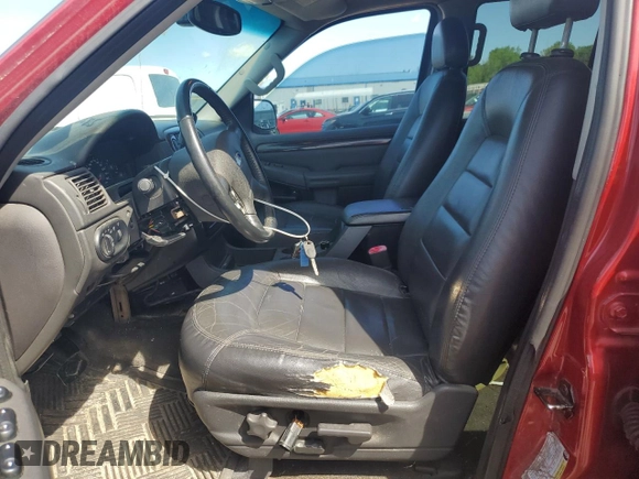 2004 Ford Explorer Limited z VIN 1FMDU75W74ZA41590, wystawiony jako Copart lot #54983585 z przebiegiem 285 473 mil mil oraz Szkoda całkowita • Salvage title. Historia ofert i sprzedaży dostępna na DreamBid. Obrazek 7.