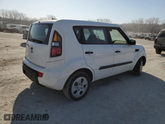 2011 Kia Soul with VIN KNDJT2A19B7299464, listed as a Copart auction lot 49000965 with Not Provided miles and Clean Title. Bid and sale history available at DreamBid. Image 3.