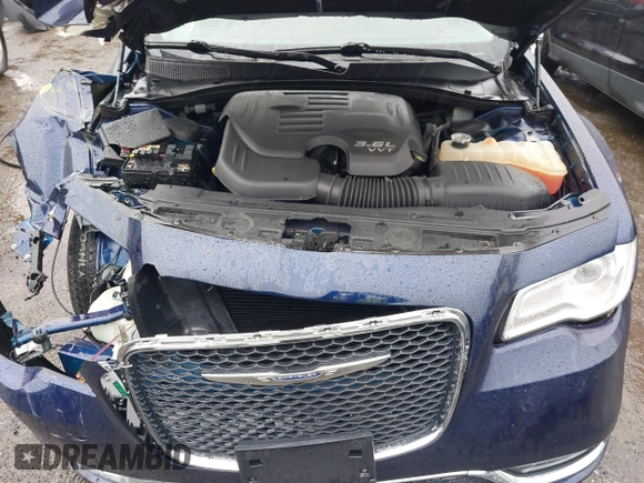 2016 Chrysler 300 Limited z VIN 2C3CCARG5GH334805, wystawiony jako IAAI lot #42355710 z przebiegiem 43 890 mil mil oraz . Historia ofert i sprzedaży dostępna na DreamBid. Obrazek 10.