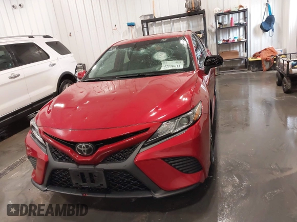 2020 Toyota Camry SE z VIN 4T1G11AKXLU378840, wystawiony jako IAAI lot #42110611 z przebiegiem 75 767 mil mil oraz . Historia ofert i sprzedaży dostępna na DreamBid. Obrazek 12.
